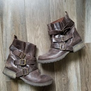 Vtg Steve Madden Brown Strappy Leather Ankle Boots